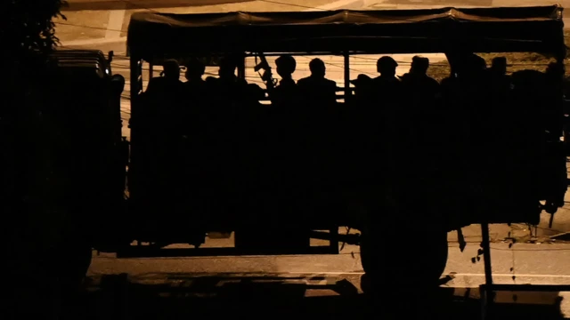 စစ်ကောင်စီတပ်ဖွဲ့ဝင်တွေ