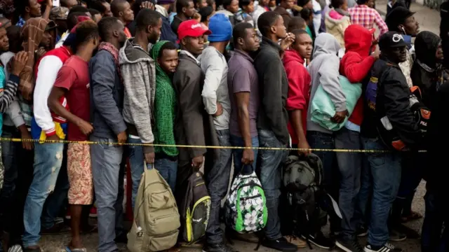 Беженцы из Африки и с Гаити