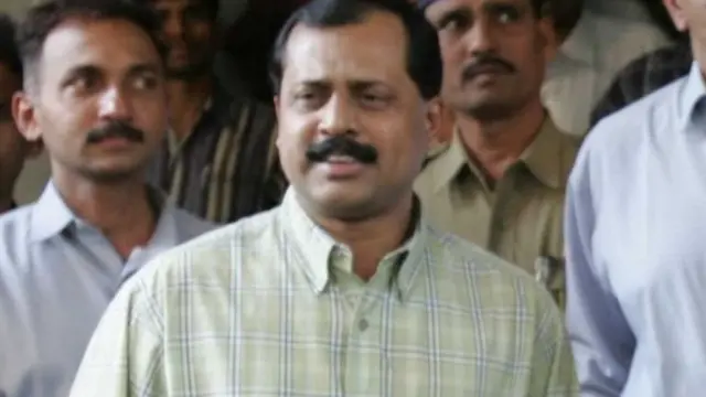 मुकेश अंबानी, मनसुख हिरेन, सचिन वाझे