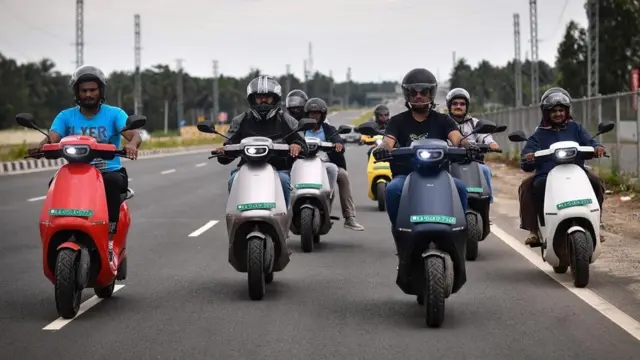 ஓலா எலெக்ட்ரிக் ஸ்கூட்டர்