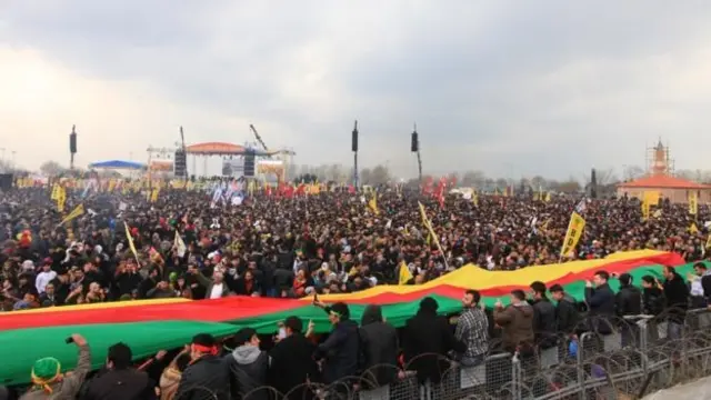 2013'teki nevruz kutlamaları İstanbul'daki Kazlıçeşme Meydanı'nda gerçekleşmiş, geniş katılım olmuştu.