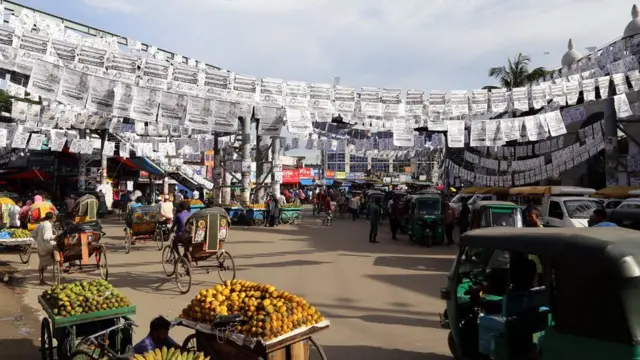 সিলেট পরিনত হয়েছে পোস্টারের নগরীতে।