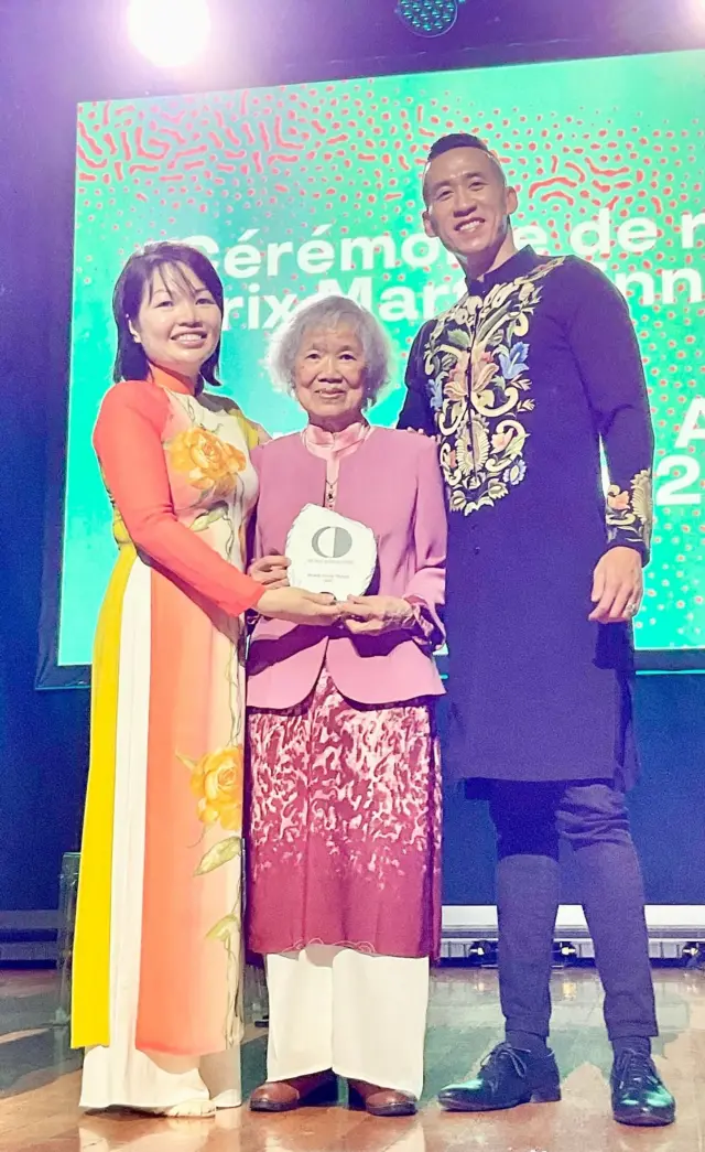 Phái đoàn VN