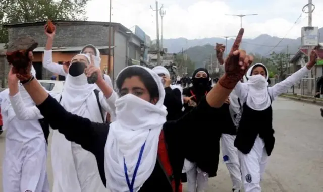 कश्मीरी लड़कियां