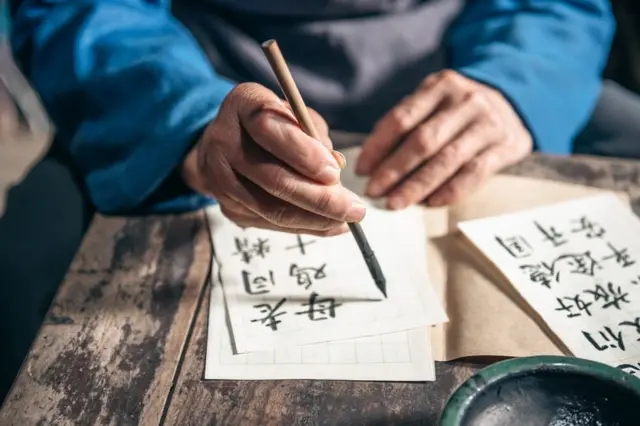 লেখার দিকে খেয়াল রাখুন, হয়তো আরো কিছু পাঠক জুটে যেতে পারে