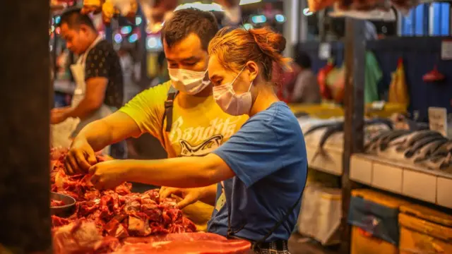 கொரோனா: ஒத்துழைக்காத மலேசிய மக்கள்: ராணுவத்தை களமிறக்கும் அரசு