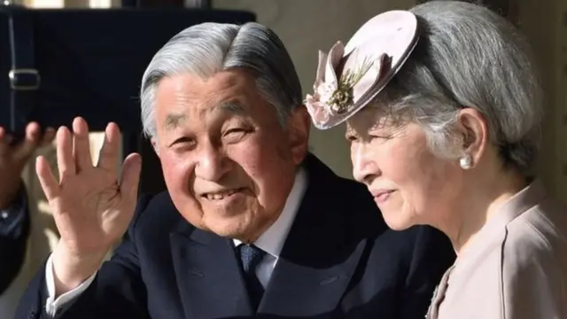 နှစ်ပေါင်း ၂၀၀ ကျော်အတွင်း မိမိသဘောအလျောက် ထီးနန်းစွန့်တဲ့ ပထမဆုံးဂျပန်ဧကရာဇ်ဖြစ်လာပါတယ်။