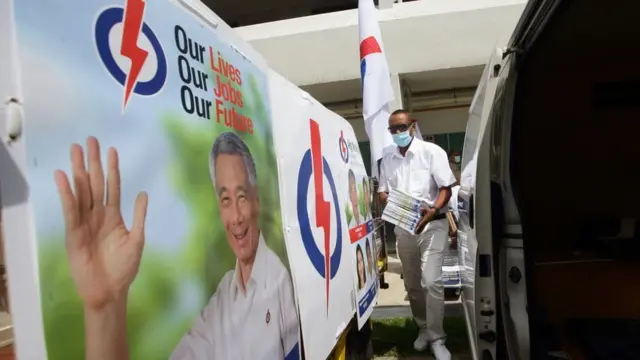 Singapore ruling PAP party wins elections