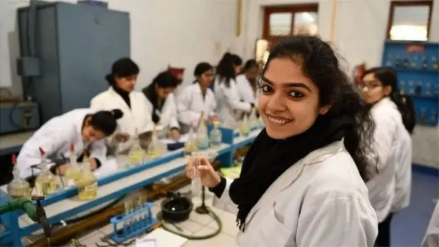 ડૉક્ટર સરકારી હૉસ્પિટલમાં નોકરી કરવાનું કેમ ટાળે છે?