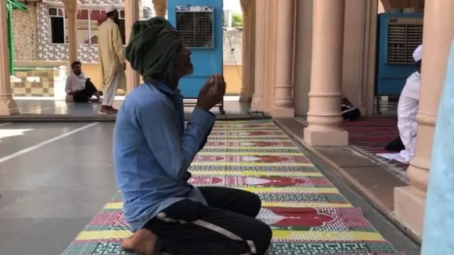 यूपीः इमाम पर हमला, दाढ़ी खींचने, जय श्री राम का नारा लगवाने के आरोप