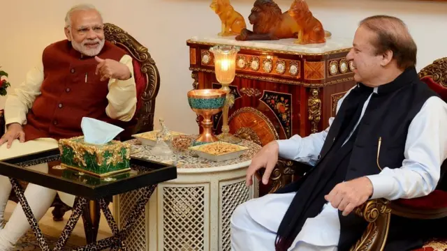 नवाज़ शरीफ़- नरेंद्र मोदी