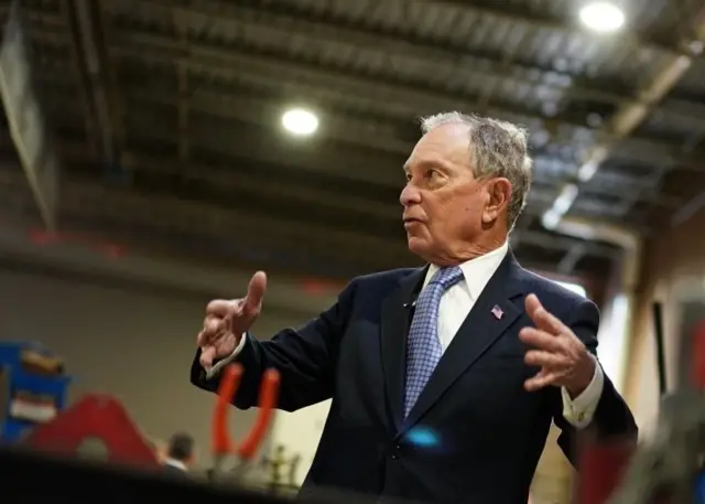 New York'un eski belediye başkanı ve Bloomberg haber ajansının sahibi olan Michael Bloomberg, reklam giderlerine sıkı para harcıyor