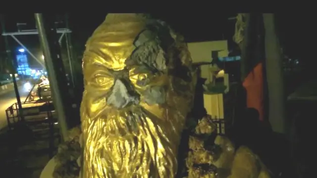 પેરિયારનું પૂતળું