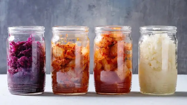 Aliments fermentés dans des bocaux