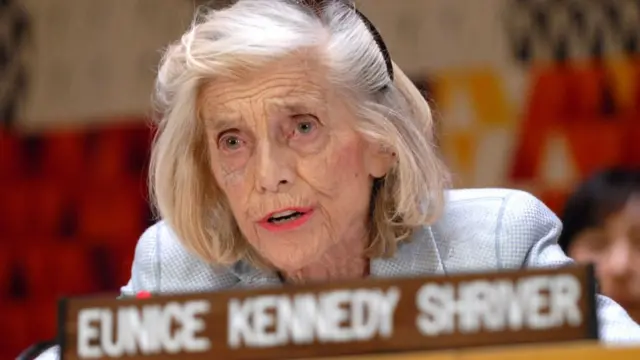 መስራቲት ፍሉይ ኦሎምፒክ ዩኒስ ኬነዲ ኣብ ኣኼባ ሕቡራት ሃገራት ኒውዮርክ፡ ሕዳር 10 2006