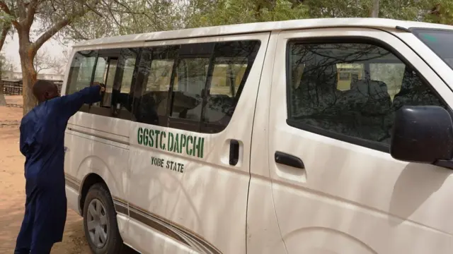 Aworan ọkọ ile iwe girama ti wọn ti ji awọn akẹkọbirin gbe