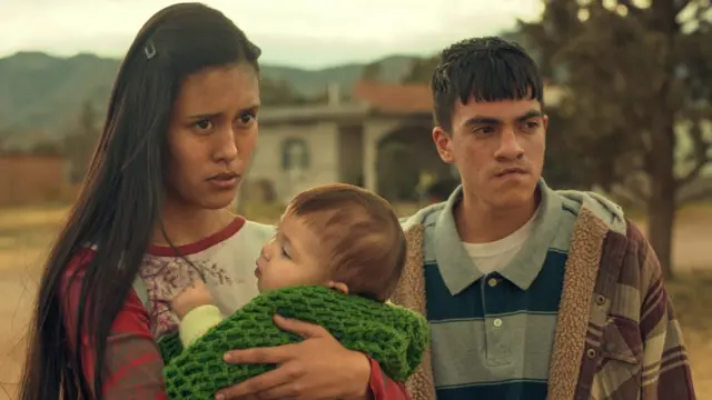 Una escena de "Somos."