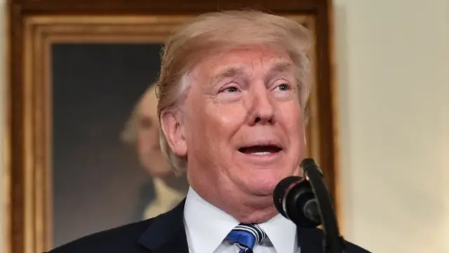 डोनल्ड ट्रंप