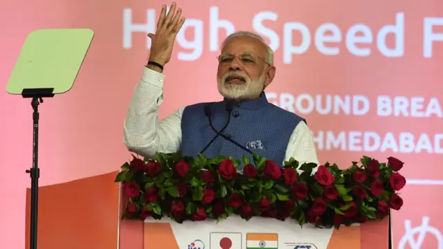 नरेंद्र मोदी