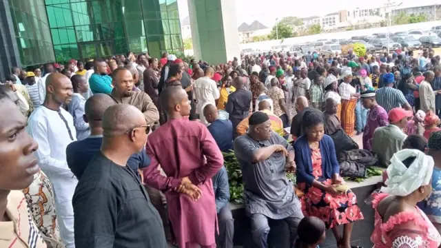 Uzodimma edoola ndị ọrụ n'iyiọrụ