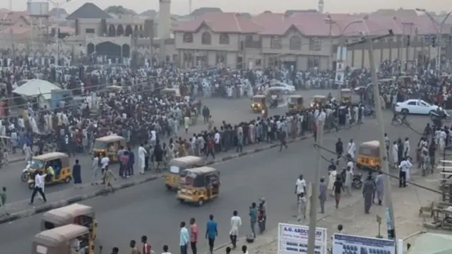 Wasu masu murna a ranar 9 ga watan Maris