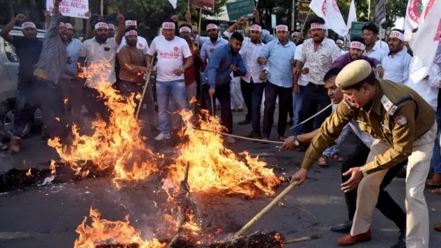 असम में सीएए और एनआरसी का विरोध