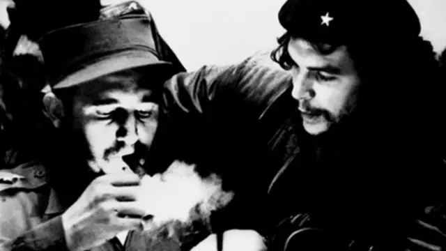 كاسترو مع جيفارا