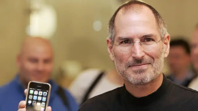 Steve Jobs com iPhonebet365 minimo de saque2007