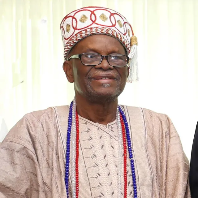Olowu ti Owu, Oba Olusanya Dosunmu