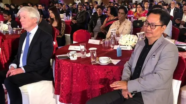 કિરણ રિજિજુ અને બીબીસીના ડાયરેકટર જનરલ ટોની હોલ