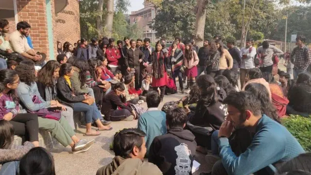 విద్యార్థులు