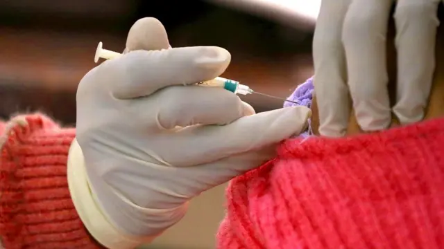 कोविड वैक्सीन