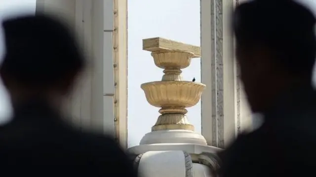 อนุสาวรีย์ประชาธิปไตย