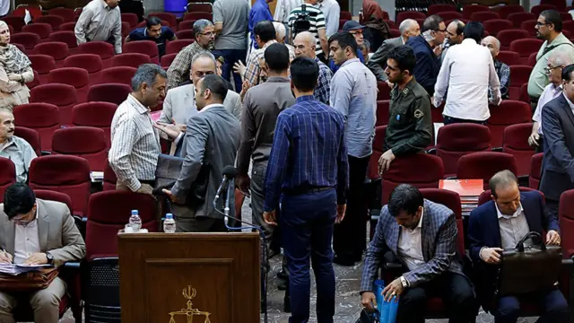 نهمین جلسه رسیدگی به این پرونده امروز دوشنبه (۲۵ تیر ماه) در دادگاه کیفری یک تهران برگزار شده است.