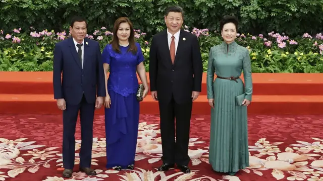 Đại sứ Santa Romana nói rằng việc ông Duterte có mặt tại diễn đàn Một Vành đai, Một Con đường không nên bị coi là việc Philippines từ bỏ các tuyên bố chủ quyền của Manila tại Biển Đông