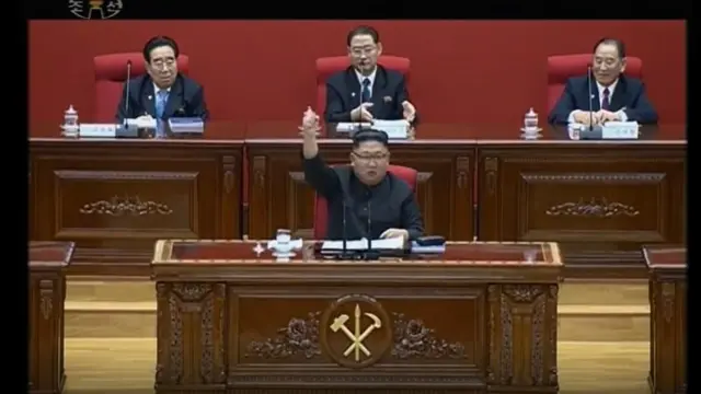 전원회의 주재한 김정은