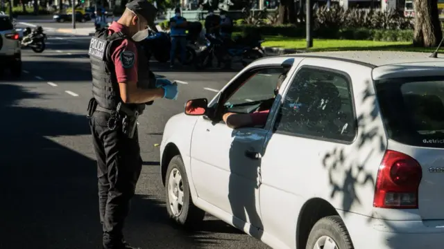 bloqueio policial na Argentina