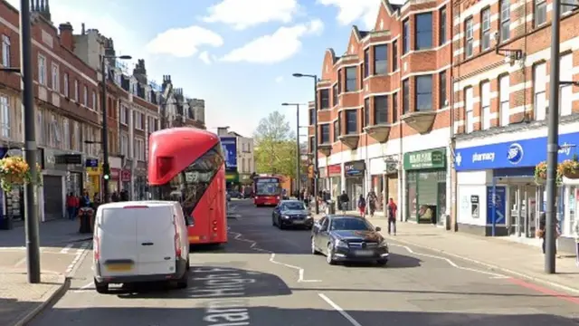 स्ट्रिथम हाइ रोड