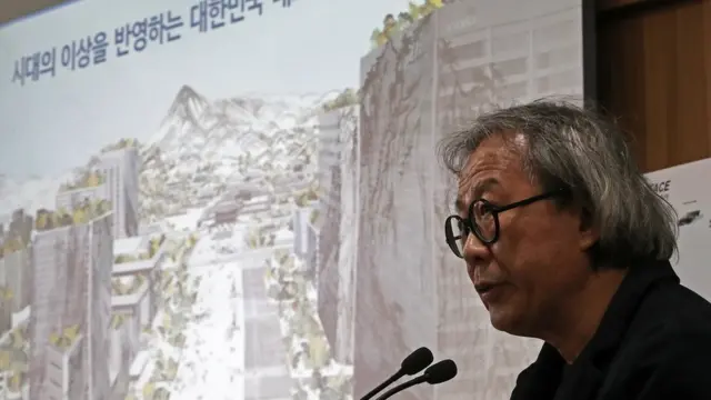 새 광화문광장 계획 발표하는 승효상 국가건축정책위원장