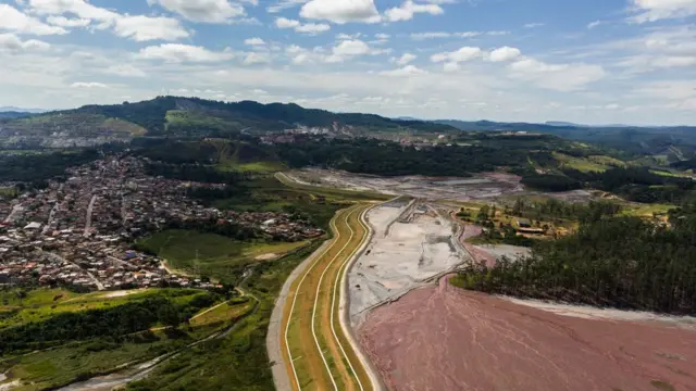 Barragem do Pontalcasa cassino carnavalItabira