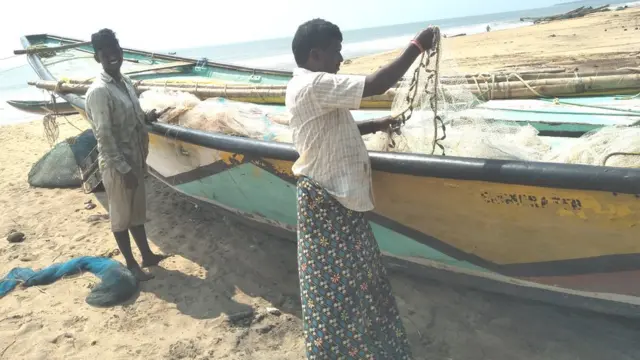 తిప్పలవలస మత్స్యకారులు