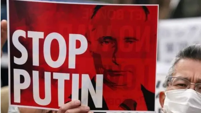 ယူကရိန်းကို ရုရှားရဲ့ ကျူးကျော်မှုကို ဆန့်ကျင်တဲ့ ဆန္ဒပြပွဲတွေ စနေနေ့က ကမ္ဘာတဝန်းမှာ ဖြစ်ပွားခဲ့ပါတယ်။