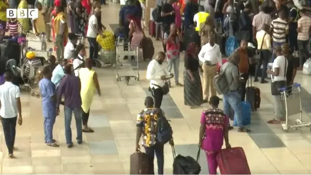 Awọn eero ni papakọ ofurufu Eko