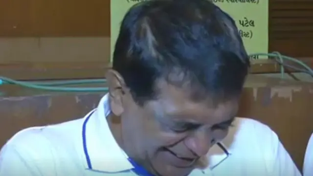 'ક્રાઇંગ ક્લબ'ના આયોજક કમલેશ મસાલાવાલાના મતે હાસ્યની જેમ રુદન પણ શ્રેષ્ટ ઉપચાર છે.