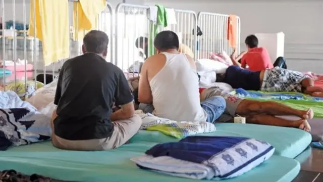 پناه غوښتونکي