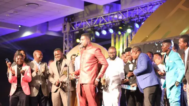 Vipengele vilivyokuwa vikitazamwa zaidi ni vya msanii bora wa kike,msanii bora wa kiume na filamu bora ambavyo vilitegemea kura za watazamaji.