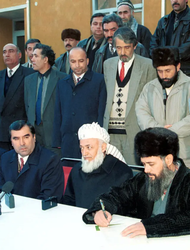 مذاکرات صلح تاجیکستان در سال ۱۹۹۶ بین امامعلی رحمان و عبدالله نوری با حضور برهان‌الدین ربانی، رئیس جمهور وقت افغانستان