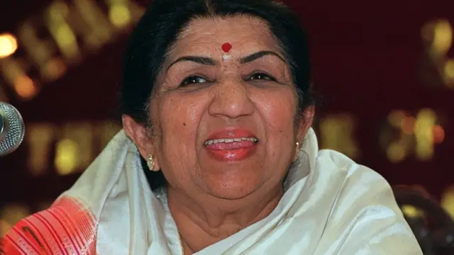 लता मंगेशकर