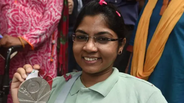 மாற்றுத்திறனாளி பெண் வீராங்கனை