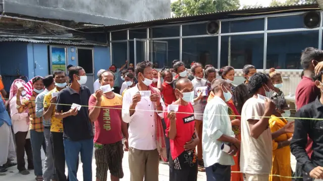 नमूना मतदान